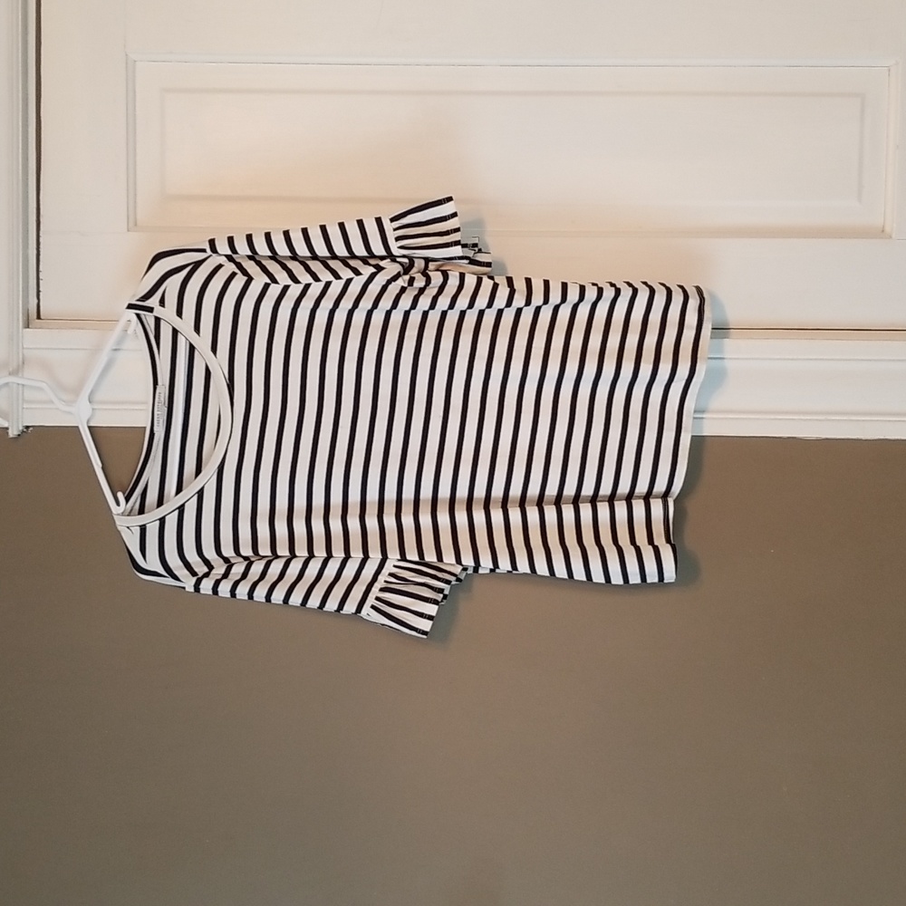 Like New Green Envelope Shirt